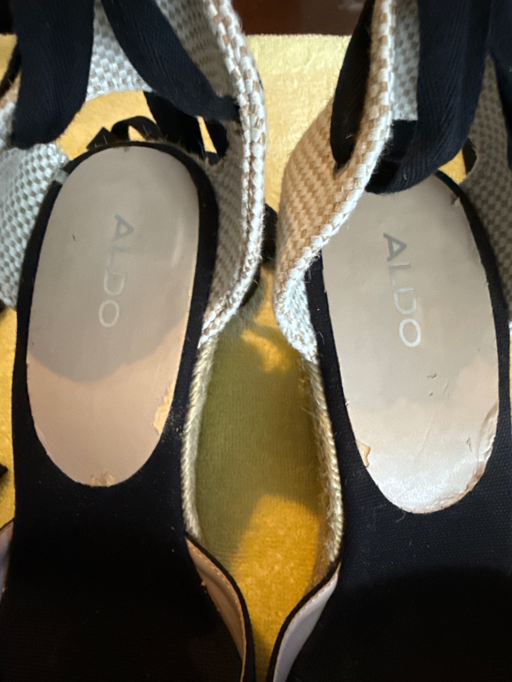 ALDO - Picture 6 of 6